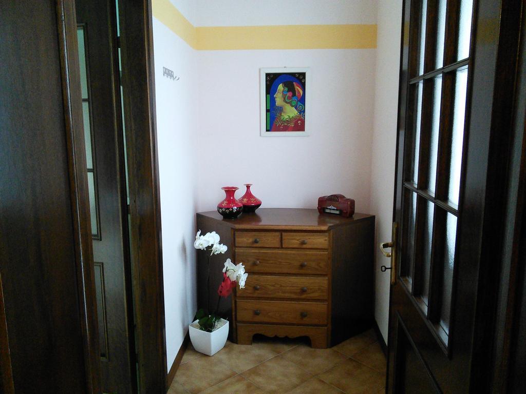 Il Pozzo Apartment มาโรเน ภายนอก รูปภาพ