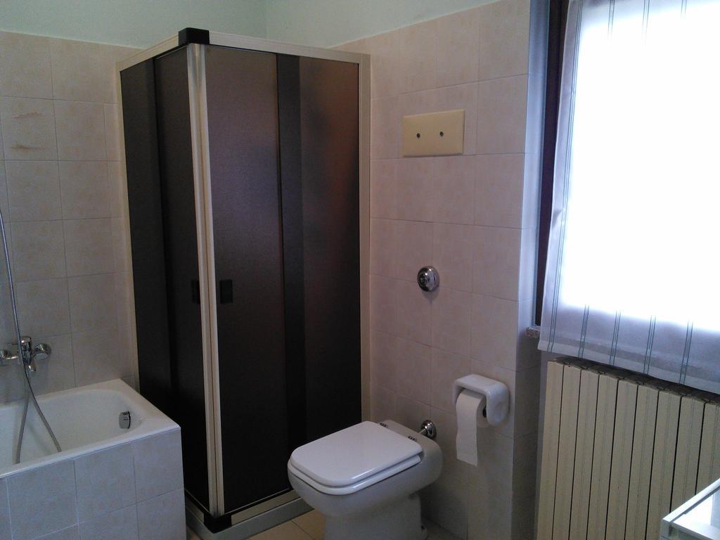 Il Pozzo Apartment มาโรเน ภายนอก รูปภาพ