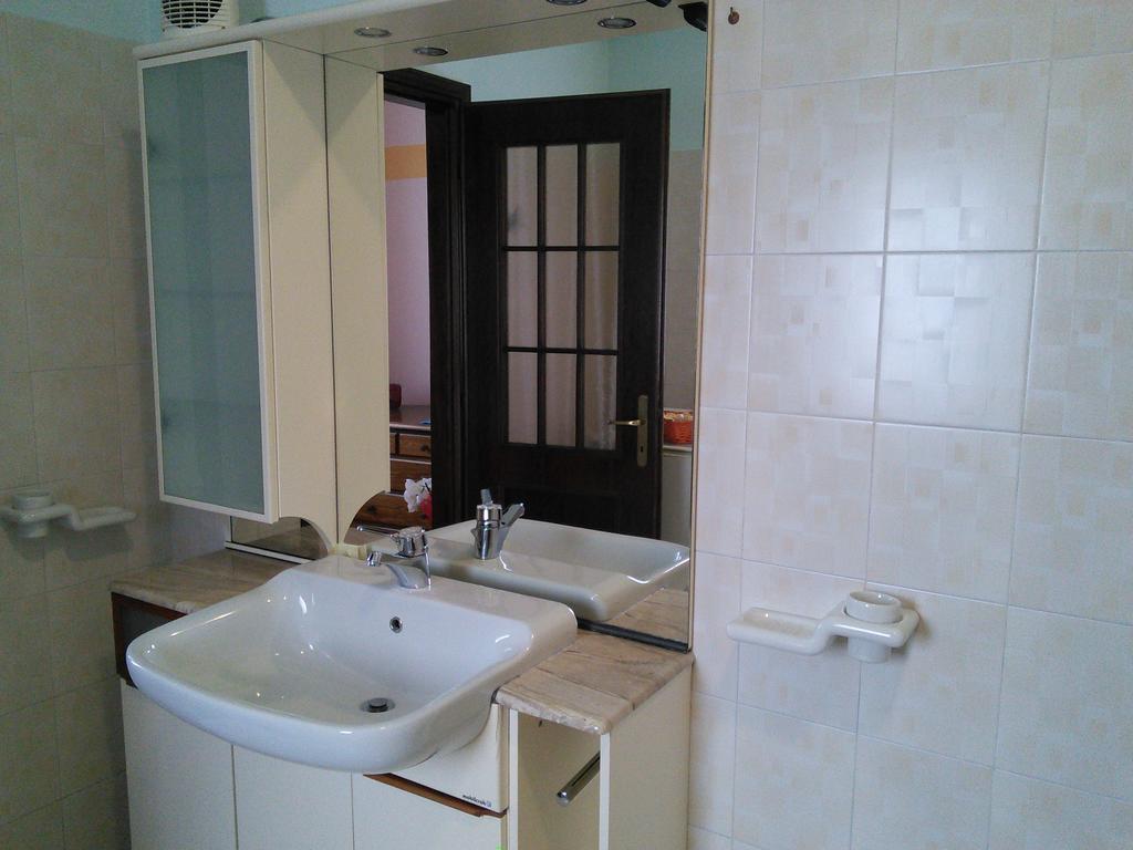 Il Pozzo Apartment มาโรเน ภายนอก รูปภาพ