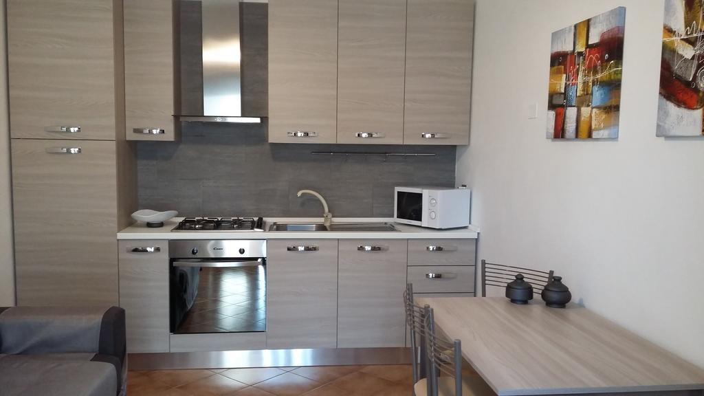 Il Pozzo Apartment มาโรเน ภายนอก รูปภาพ